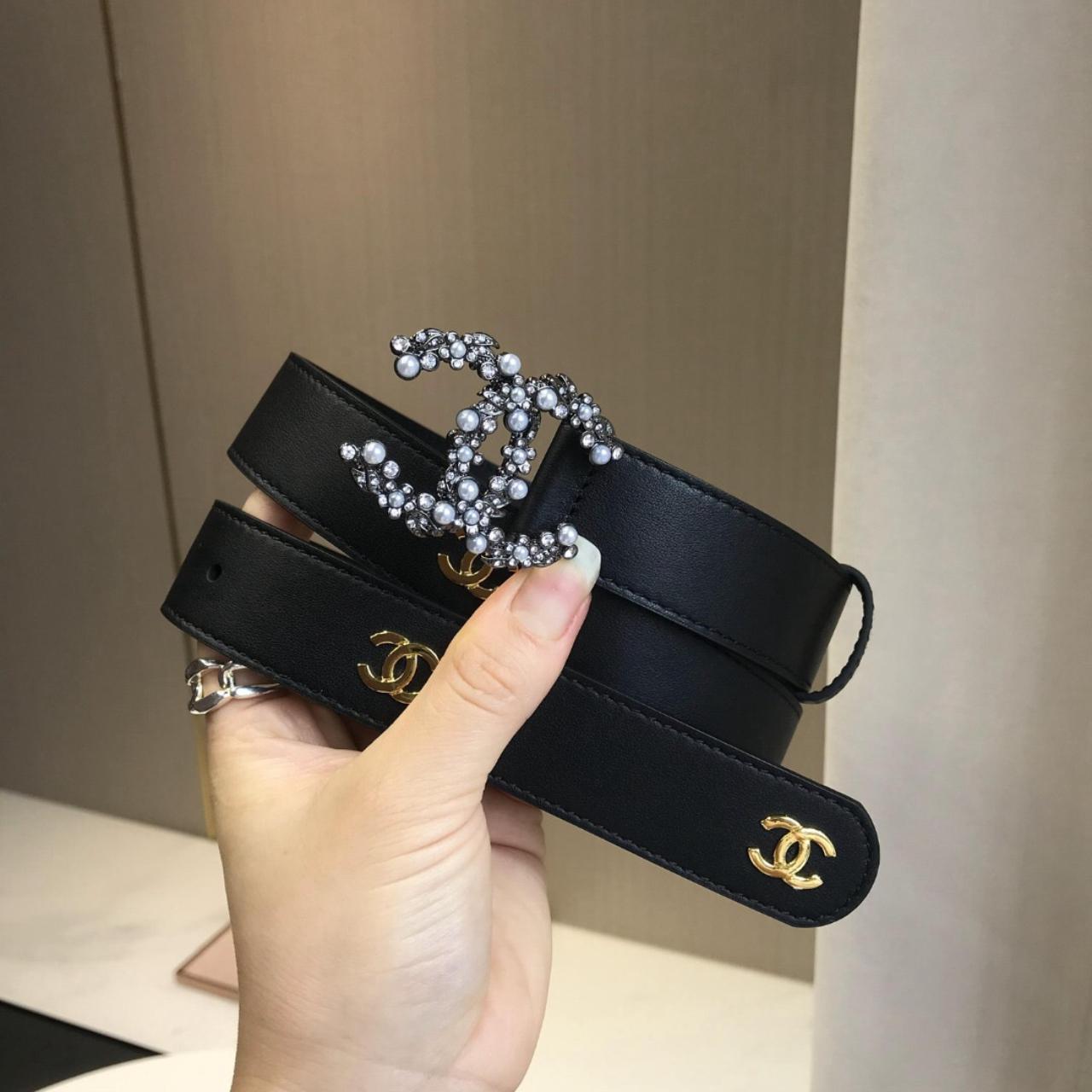 Chanel belt, black pearl buckle, very beautiful