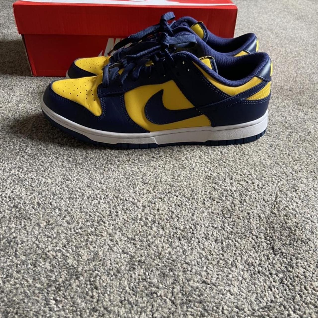 Nike Men's Yellow and Navy Trainers | Depop