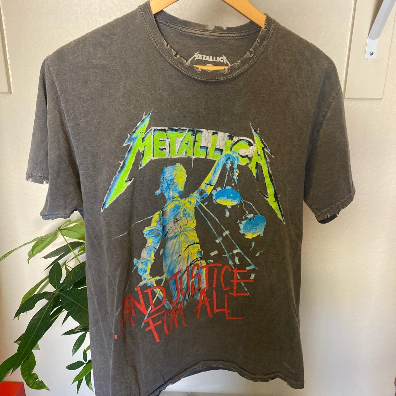 Metallica - Band Tshirt Size: S Length: 20... - Depop