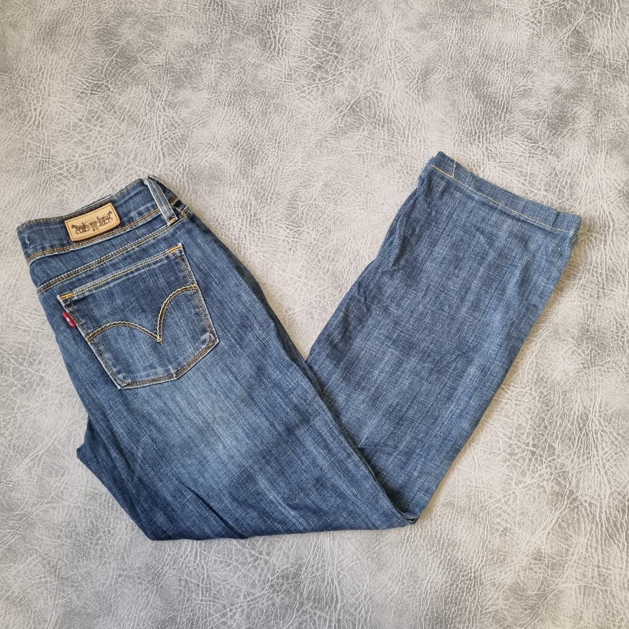 Vintage Levi's 570 Straight Fit jeans in Blue... - Depop