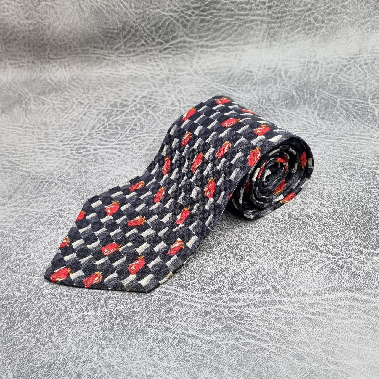 ungaro tie