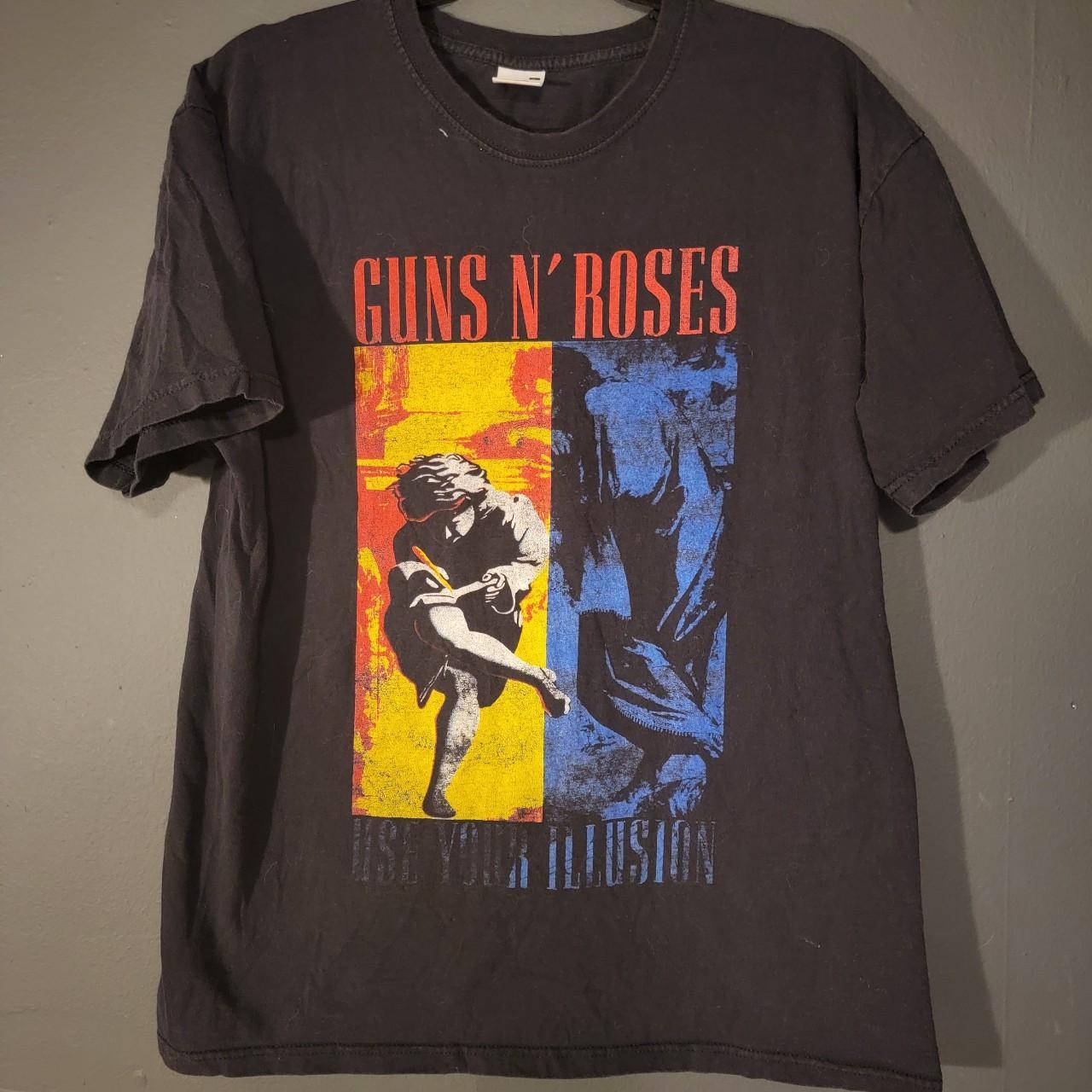 🥀GUNS N ROSES USE YOUR ILLUSION T🥀 WELCOME TO THE... - Depop
