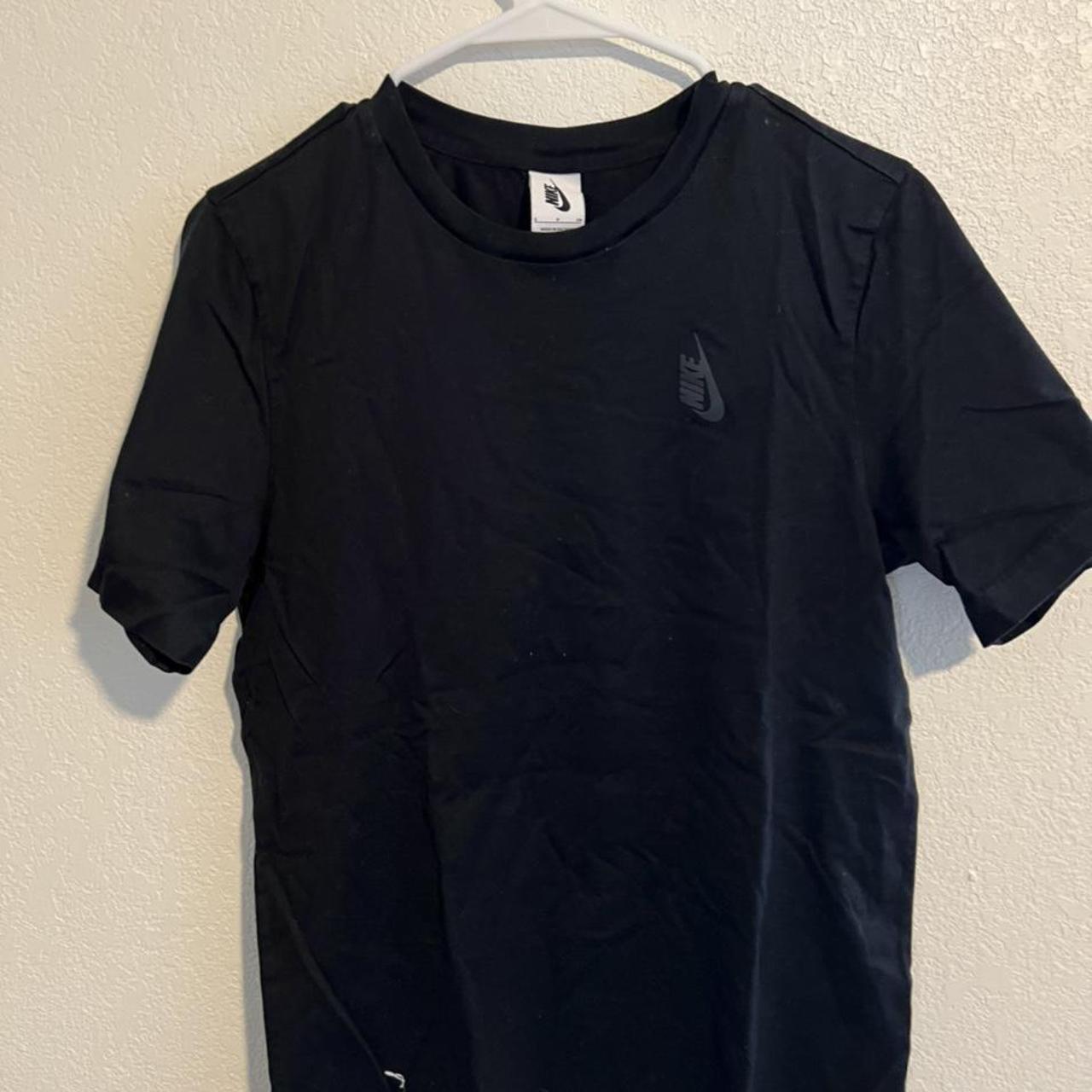 mens nike t shirt black