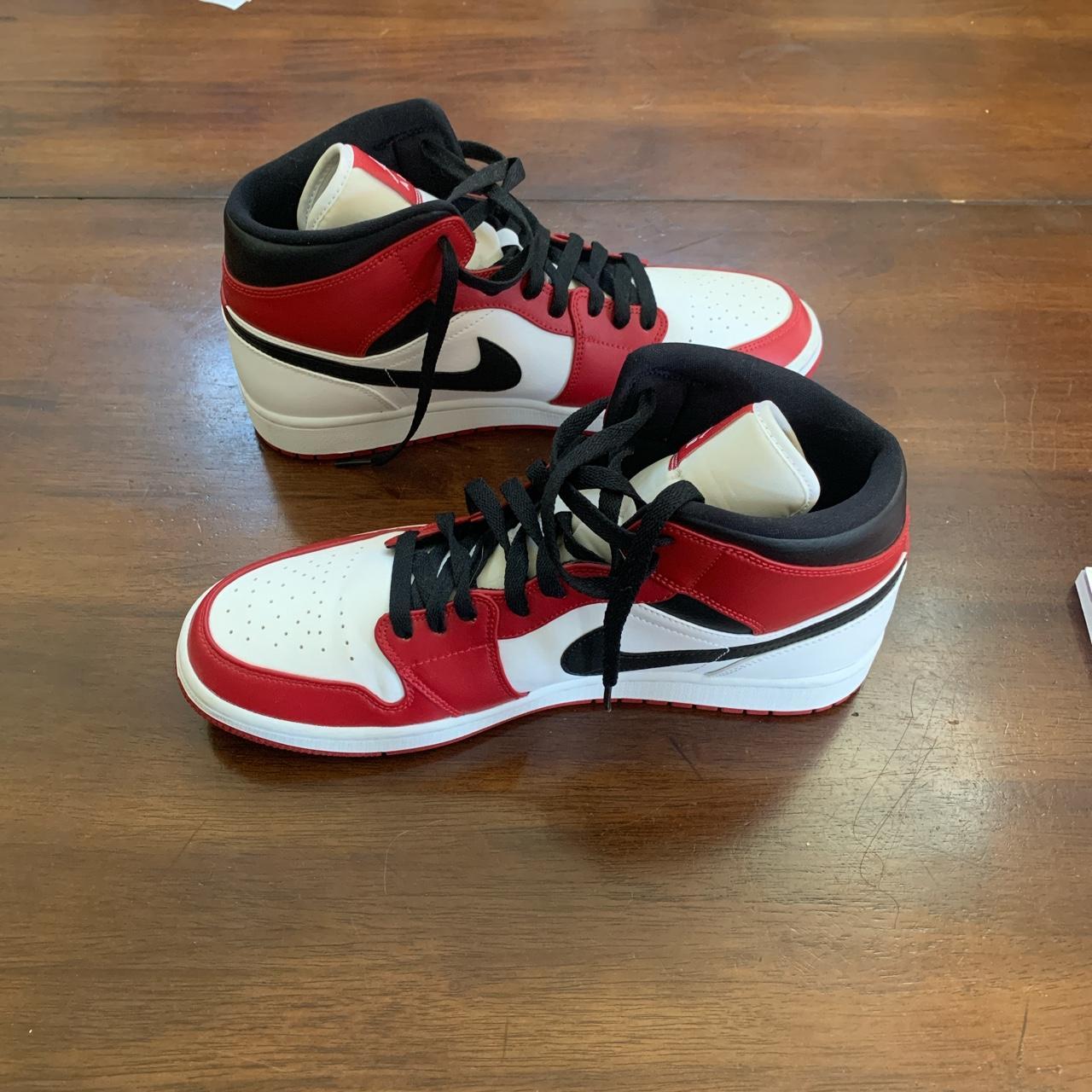 jordan 1s white mid