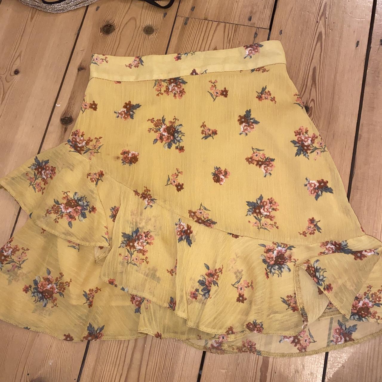 Floral skirt clearance primark