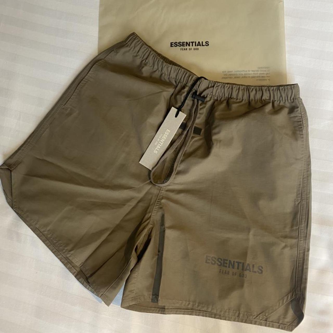 お試し価格！】 FOG Essentials Logo Volley Shorts Taupe