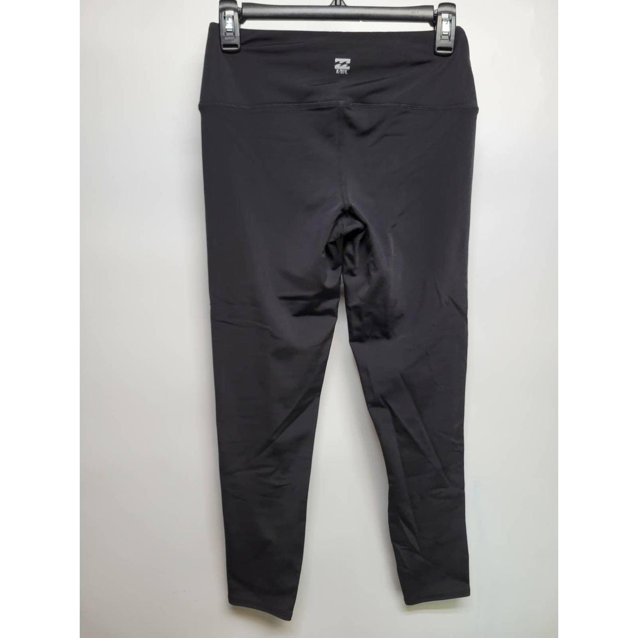 Product Image 3 - Billabong 
Black 
Great pre-owned 
size