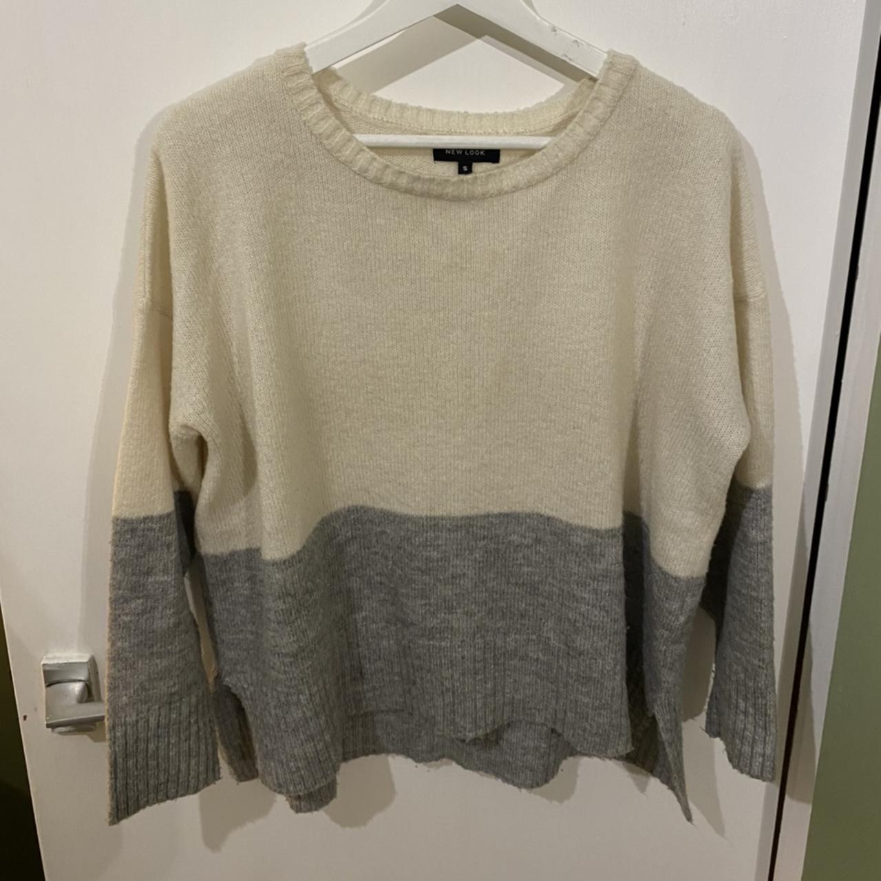 New Look Women's Grey and White Jumper | Depop