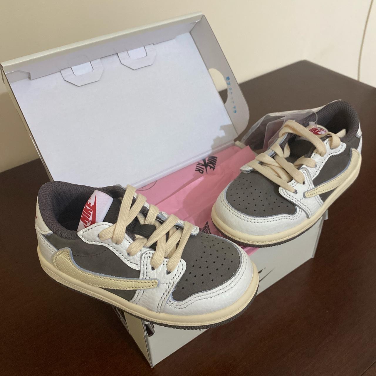 Travis Scott Brown and White Courts | Depop