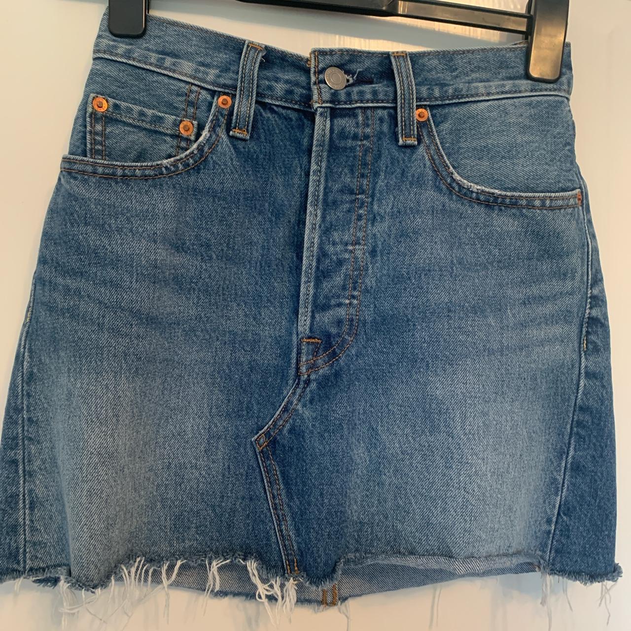 Levi's Women's Blue Skirt | Depop