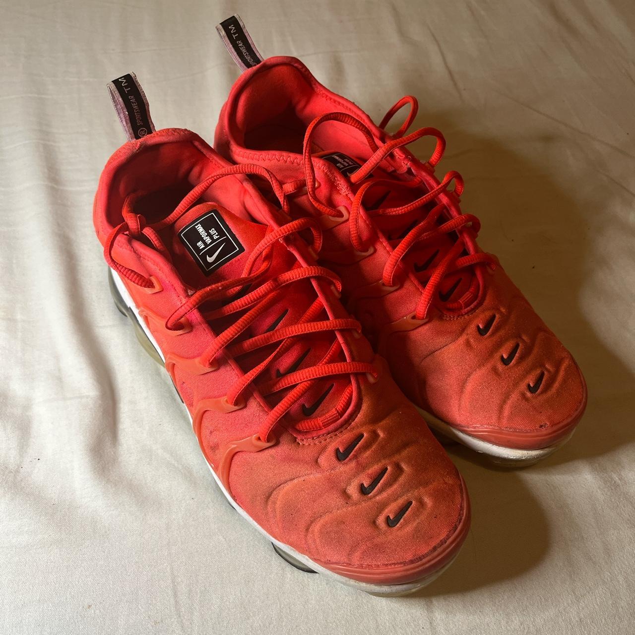 vapormax overbranding