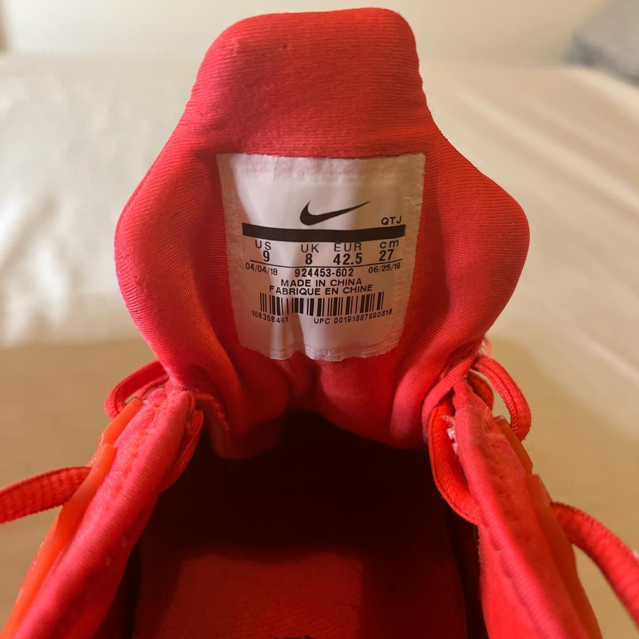 vapormax overbranding