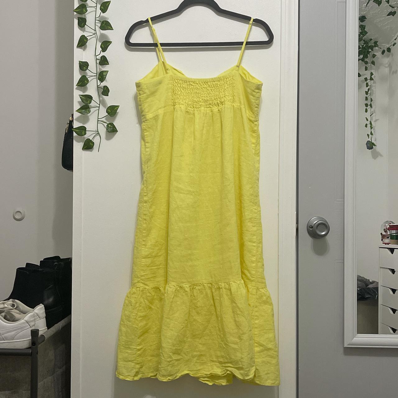 Banana Republic Women's Yellow Dress | Depop