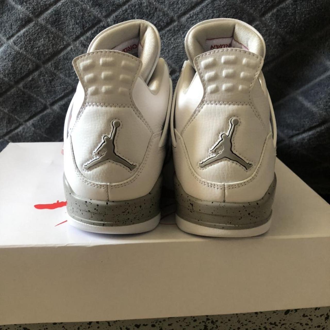 Air Jordan 4 White oreo neuf et authentiques taille 43 - Depop