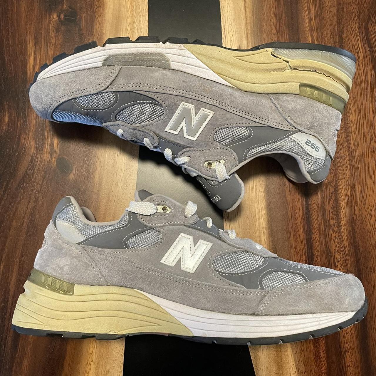 VINTAGE VTG New Balance 992 Womens Grey Running... - Depop