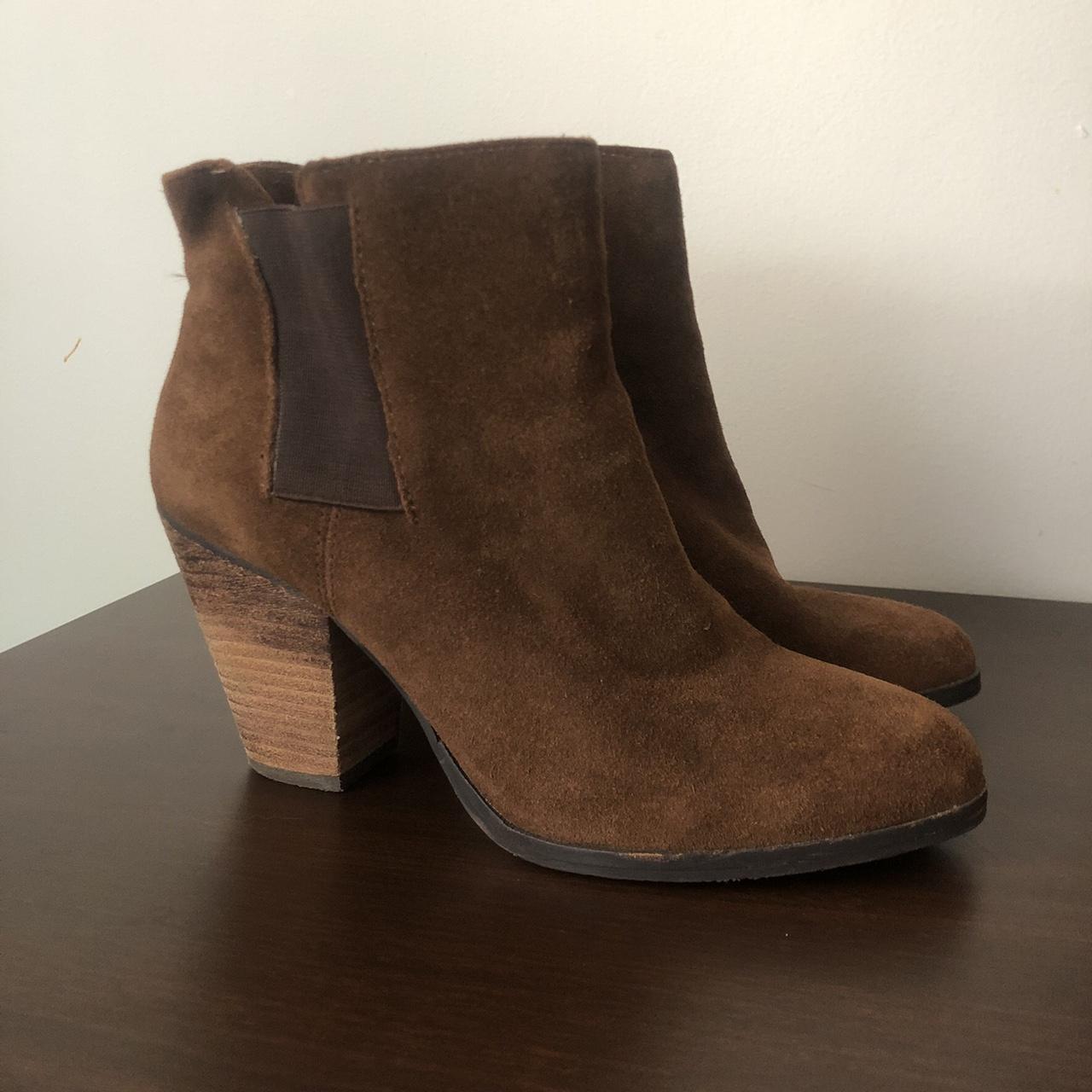 Vincent Camuto chocolate brown suede booties... - Depop