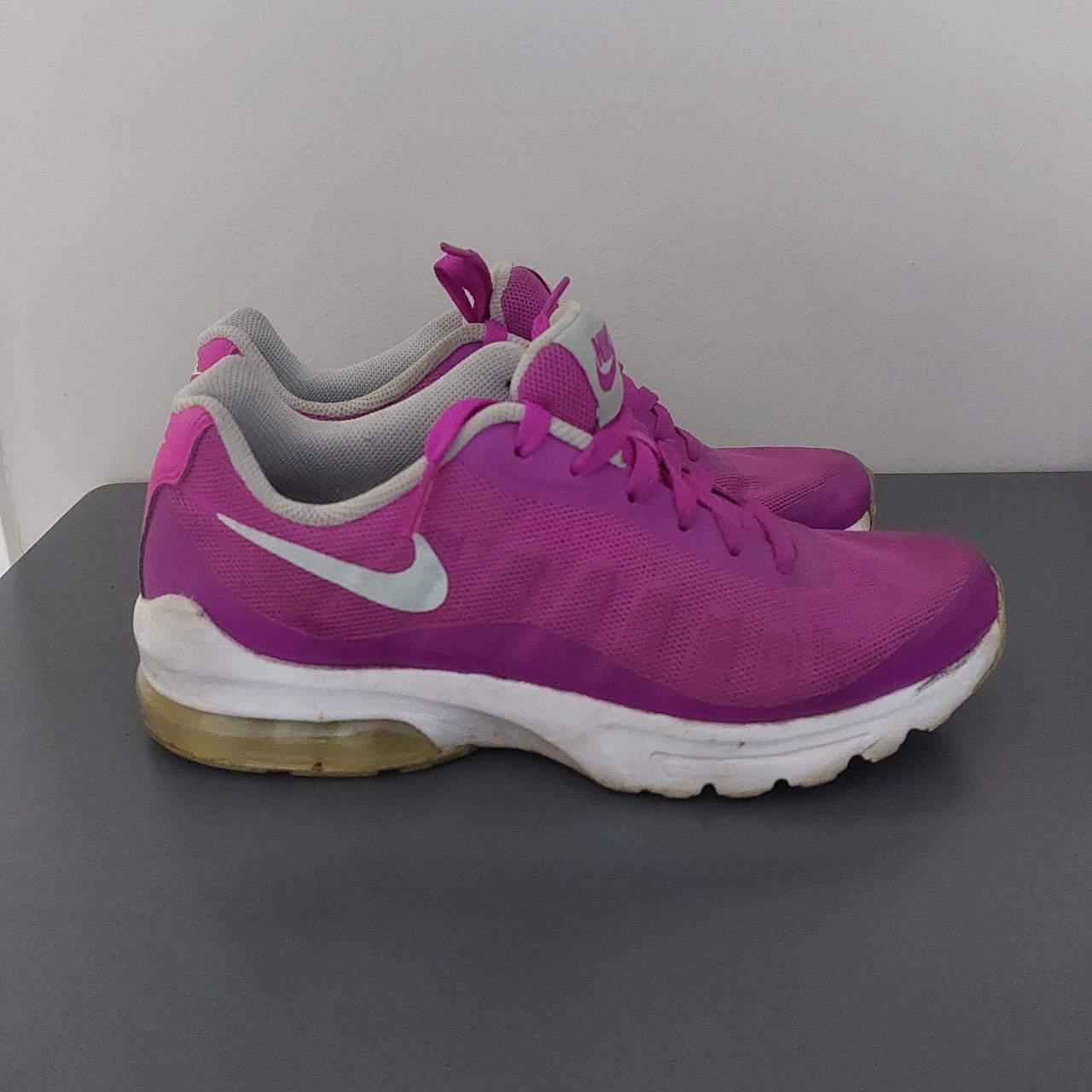 Ladies purple deals nike trainers