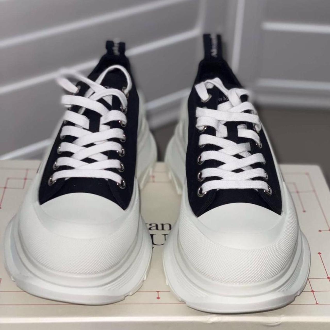 Alexander mcqueen hotsell trainers size 8