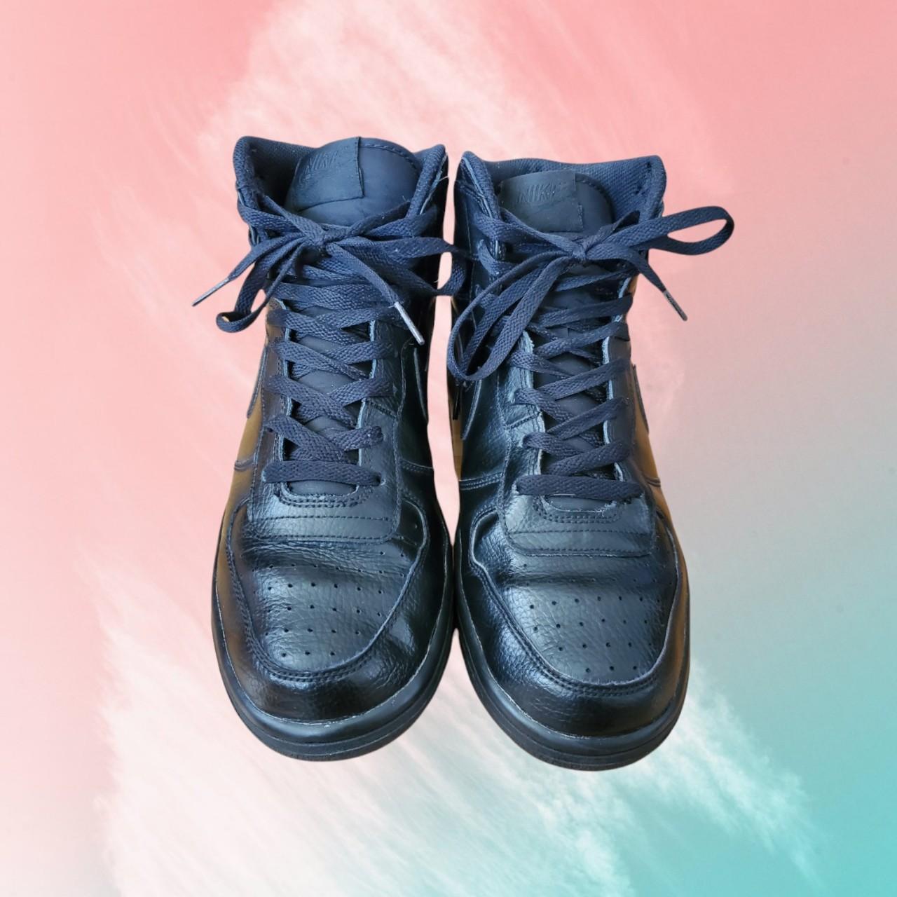 nike big sole sneakers