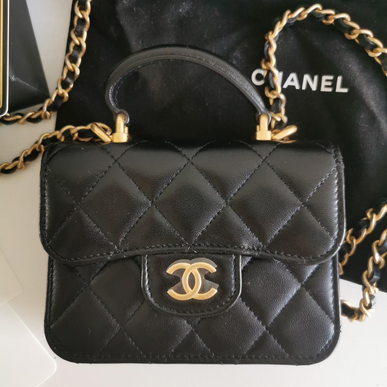 Chanel Women's Black and Gold Bag (2)