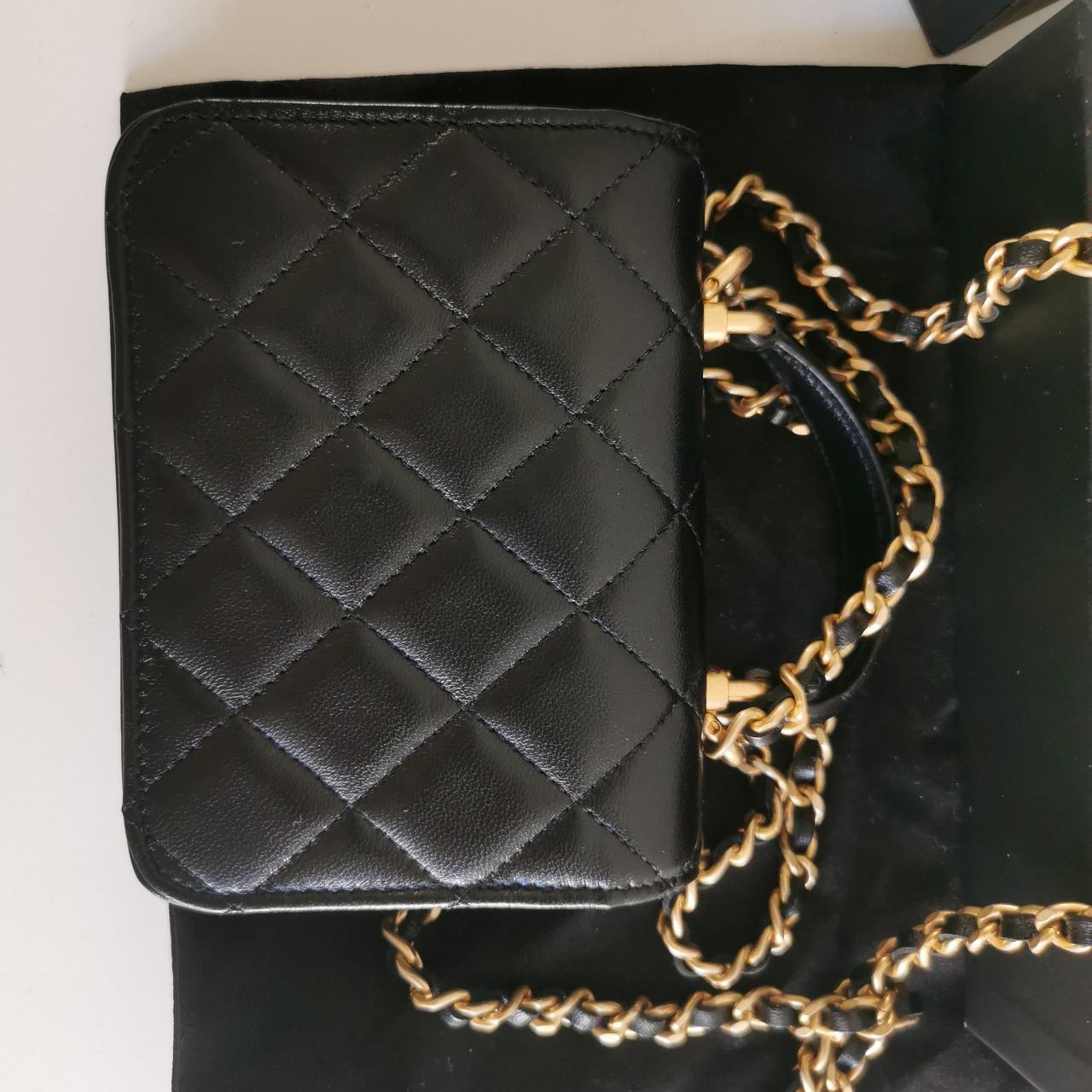 Chanel Women's Black and Gold Bag (4)