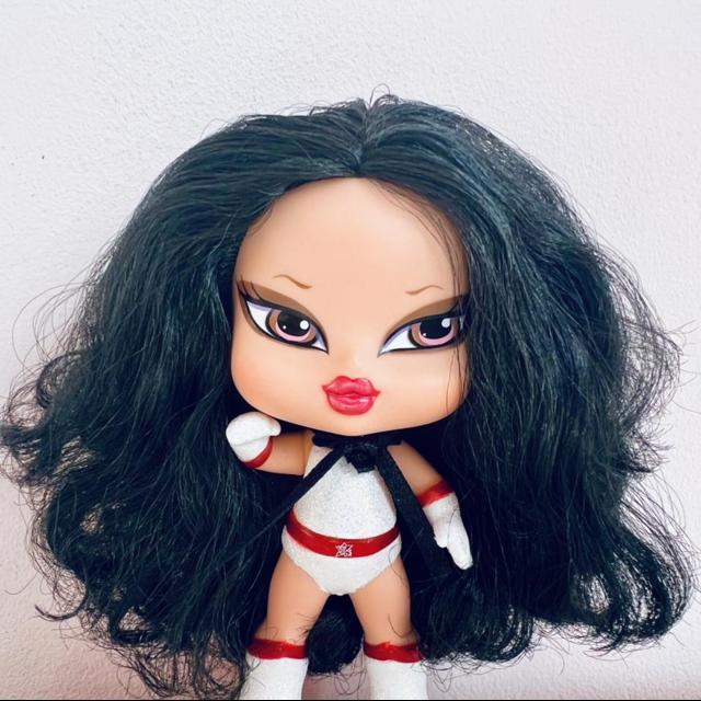 Bratz Big Babyz Jade with Rooted Hair and pet Kitty Nigeria