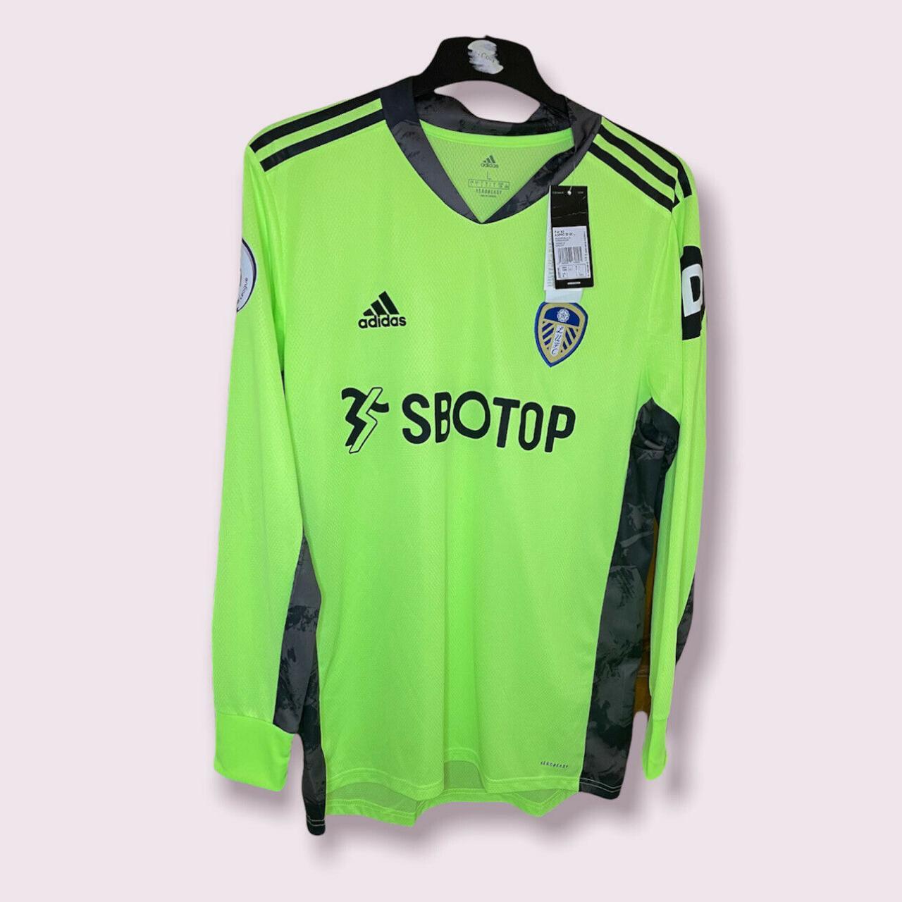 Leeds United Green Goalkeeper LS Football Shirt 2020... Depop