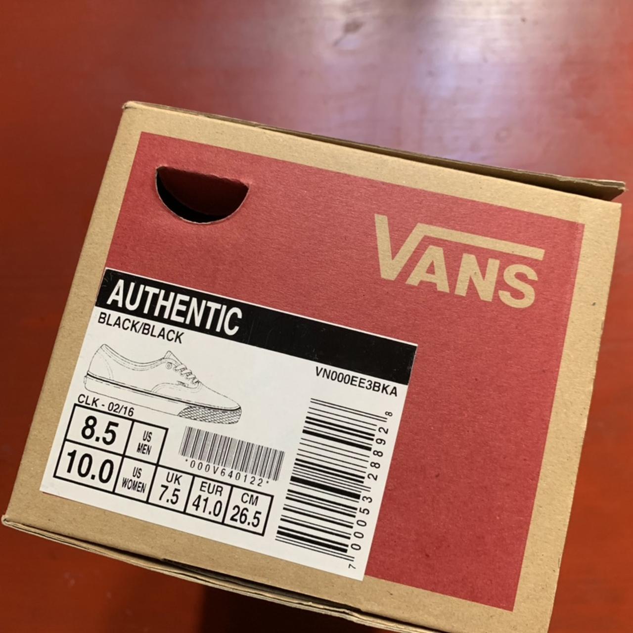 vendo vans authentic color negro talla 41 en buen... - Depop