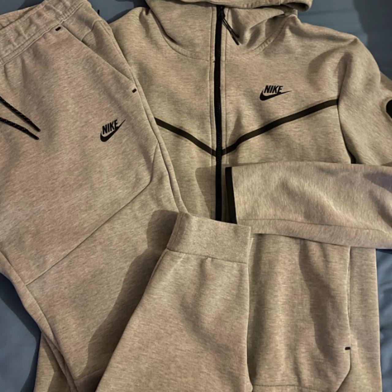 nike tech full set