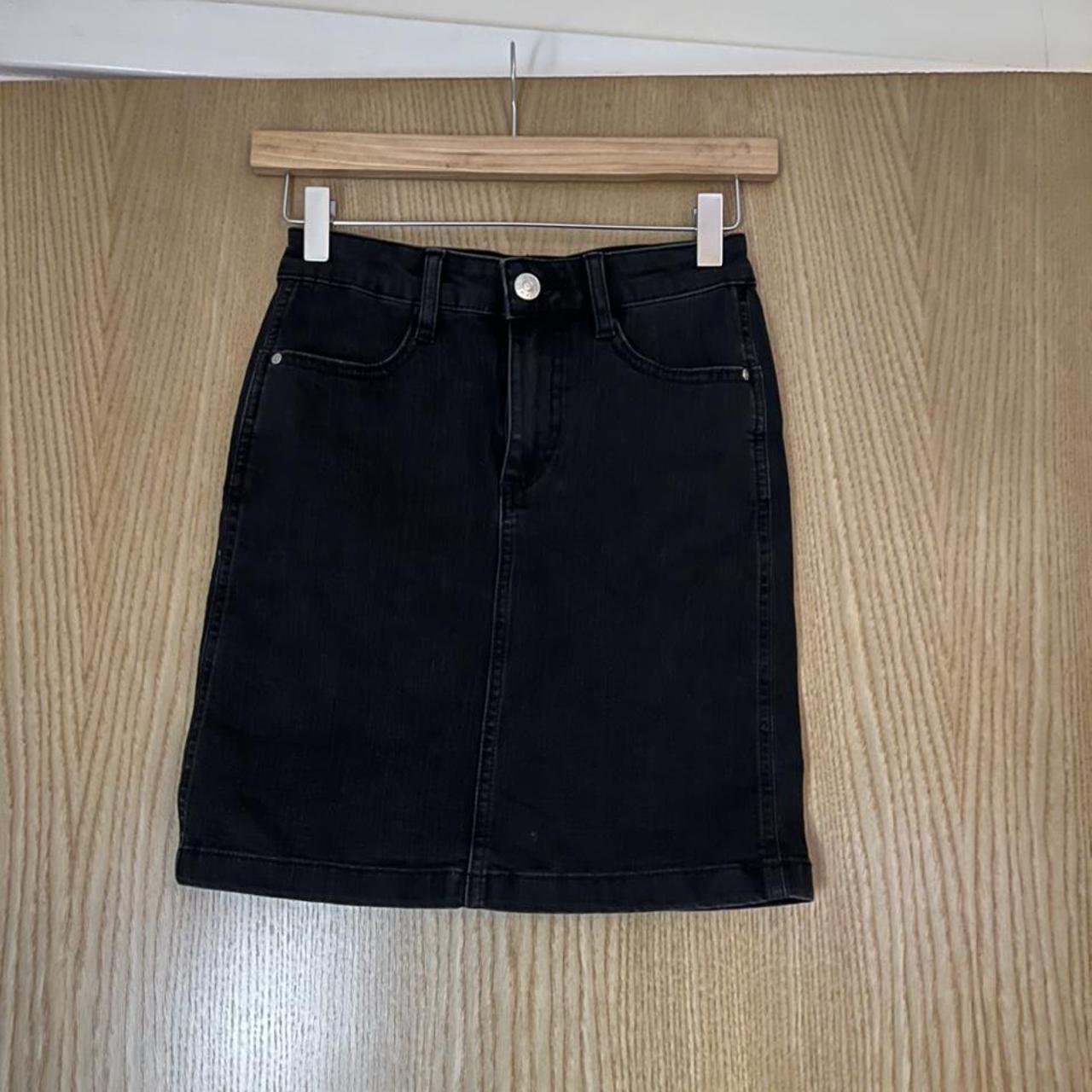 Black denim skirt - size 6 - Depop