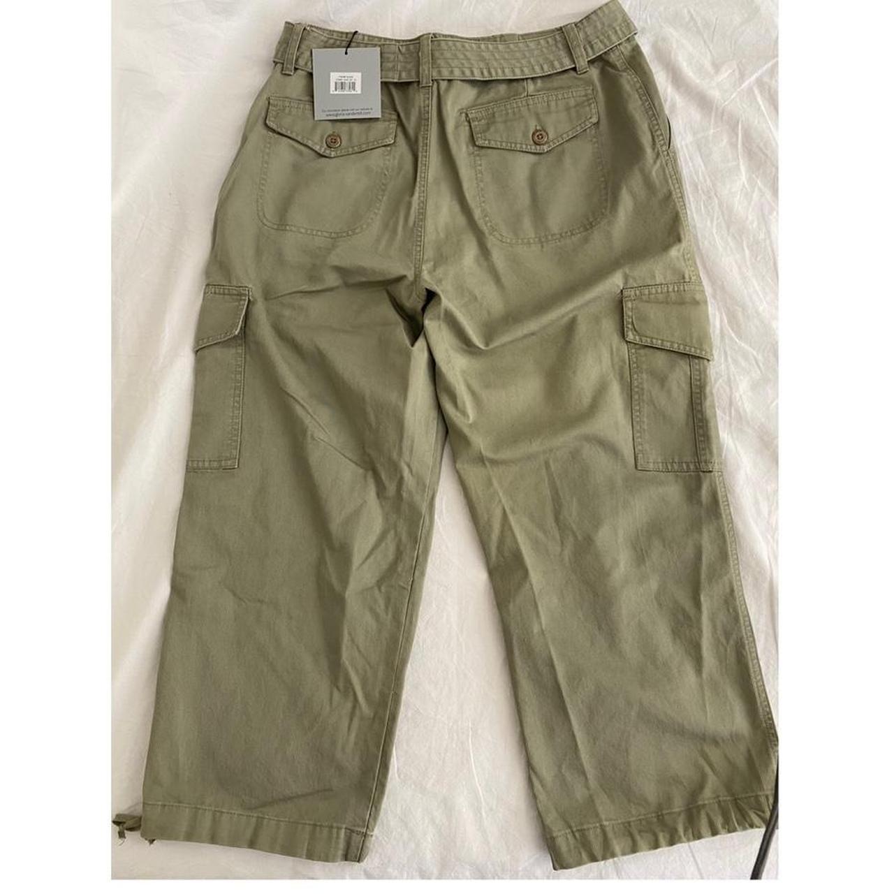 Women’s Gloria Vanderbilt khaki green capri skimmer... - Depop