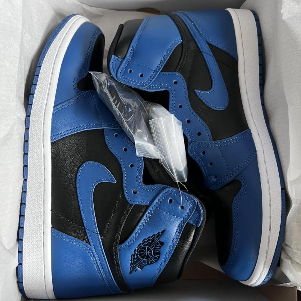 dark blue jordans 1