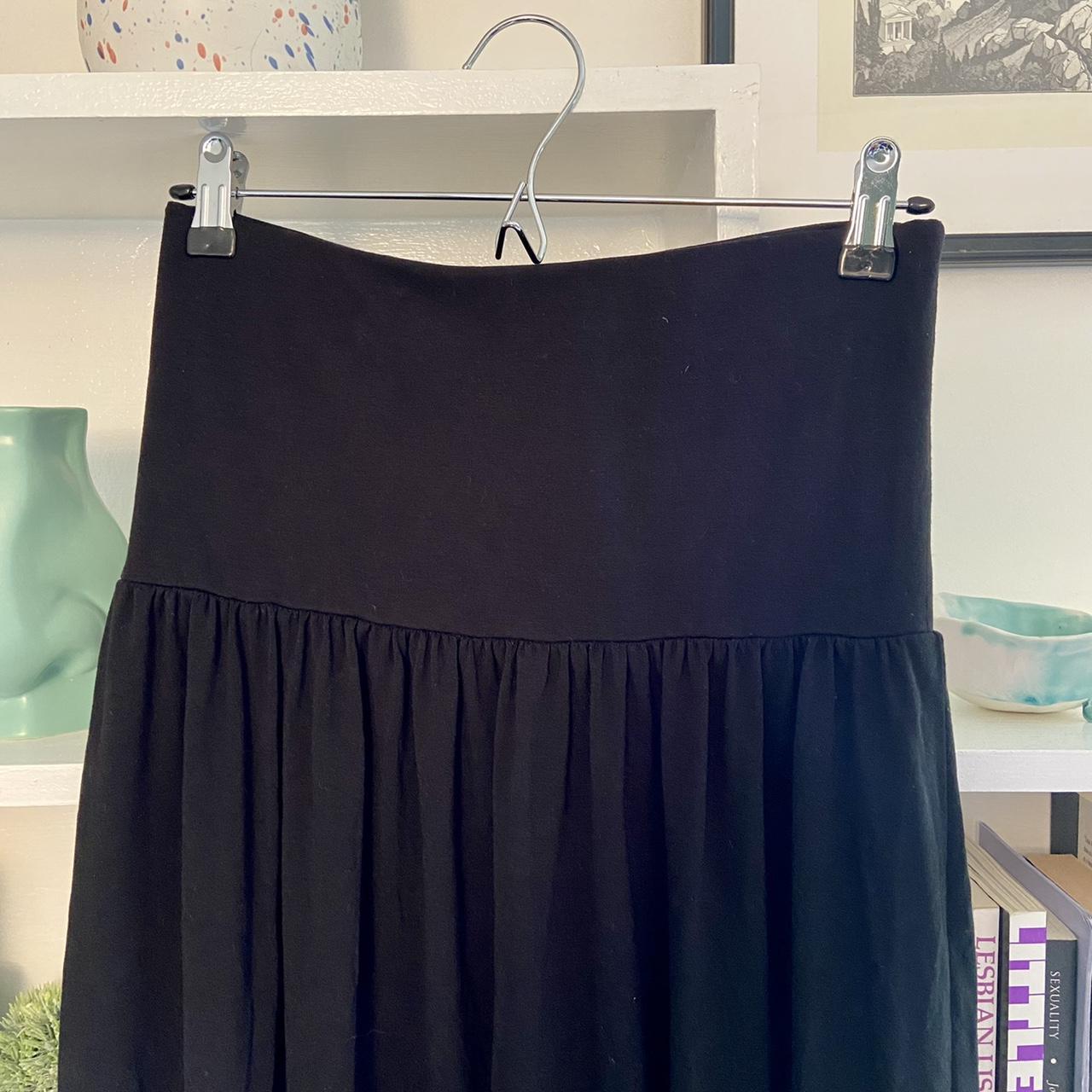 UNIQLO Women's Black Skirt | Depop