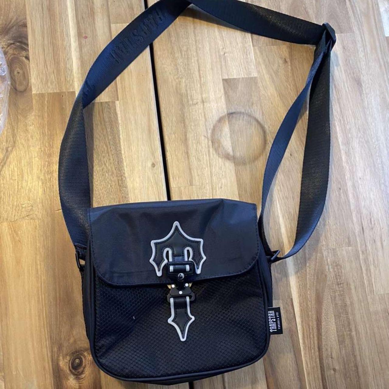 TRAPSTAR IRONGATE MESSANGER BAG COMES WITH ORIGINAL... Depop