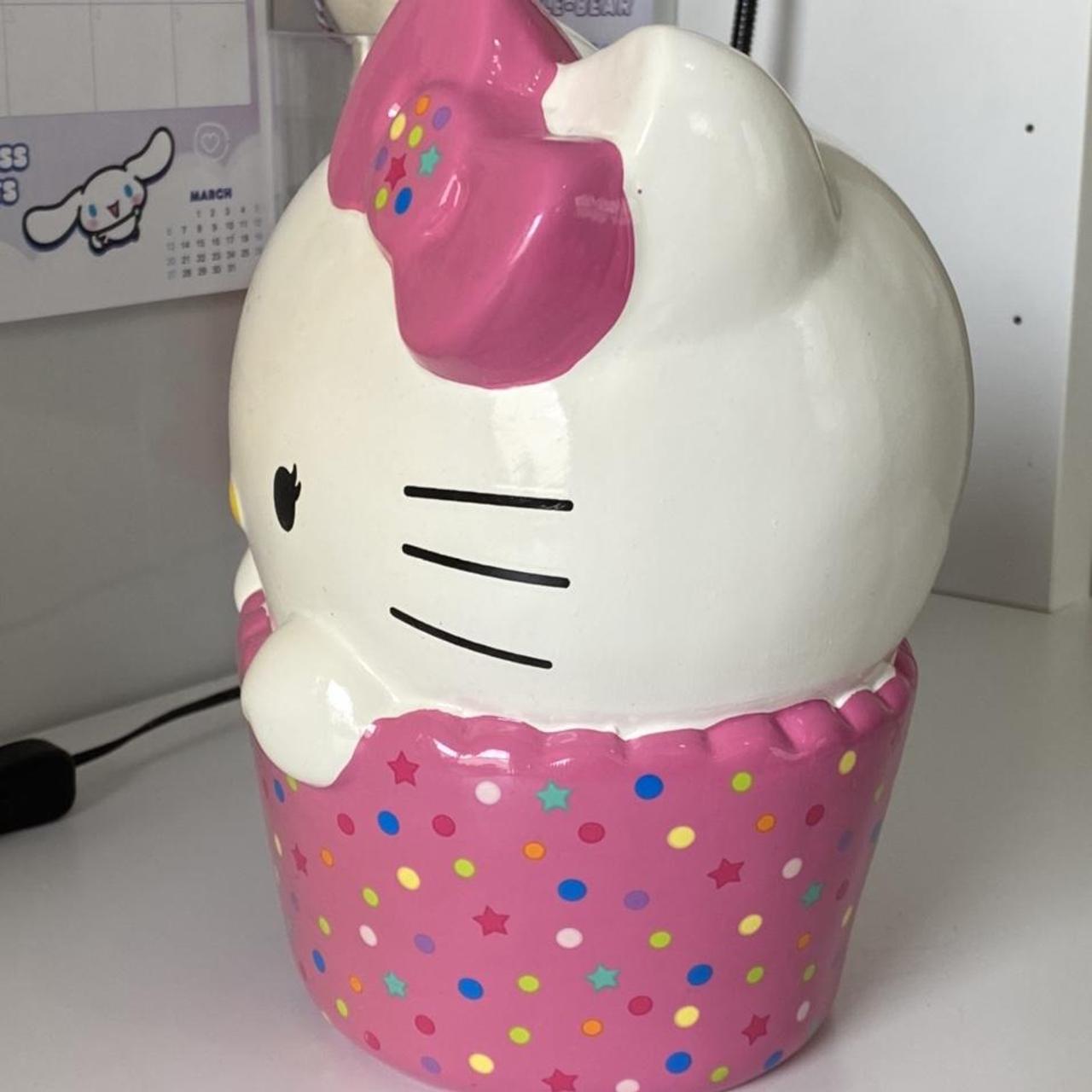 hello kitty piggy bank cupcake 🎀 cute Sanrio hello... - Depop