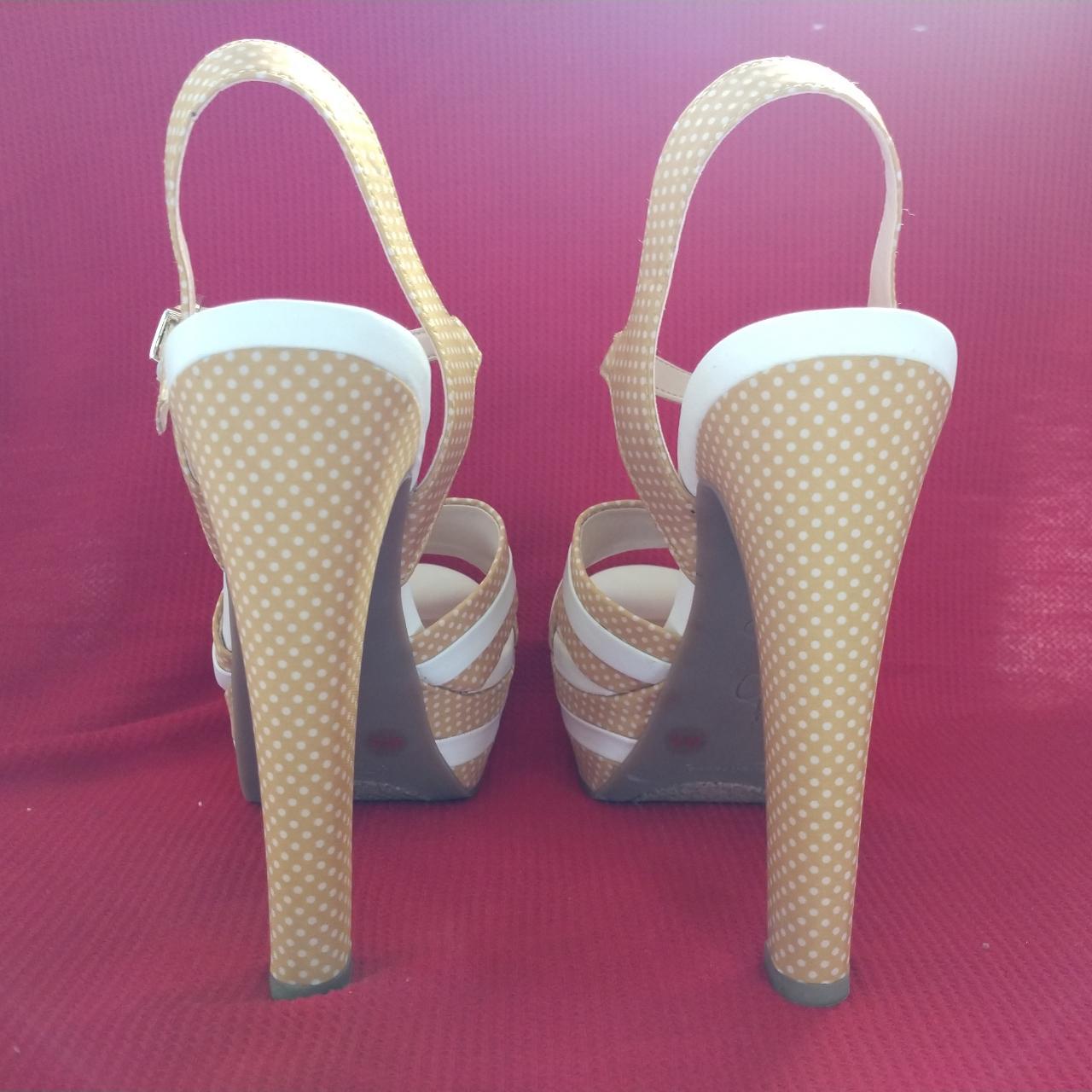 Jessica Simpson Platform Sandals, Yellow & White,... - Depop