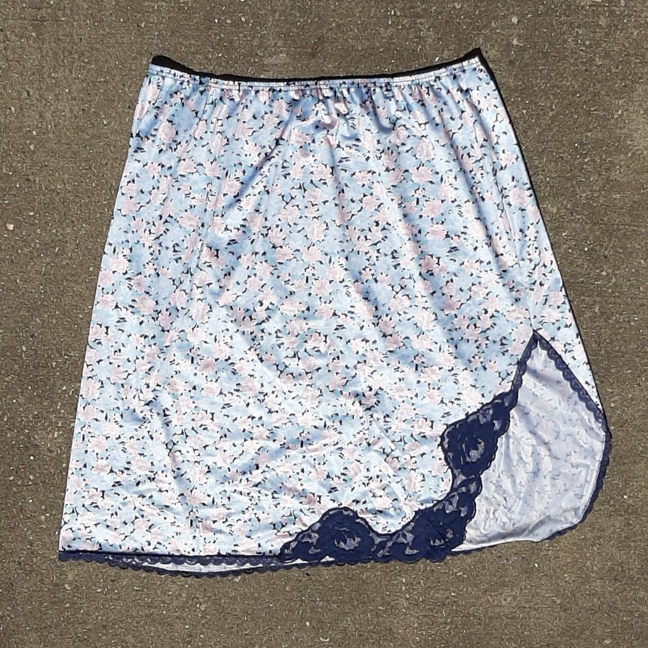 JCPenney Women's Blue and Pink Skirt Depop