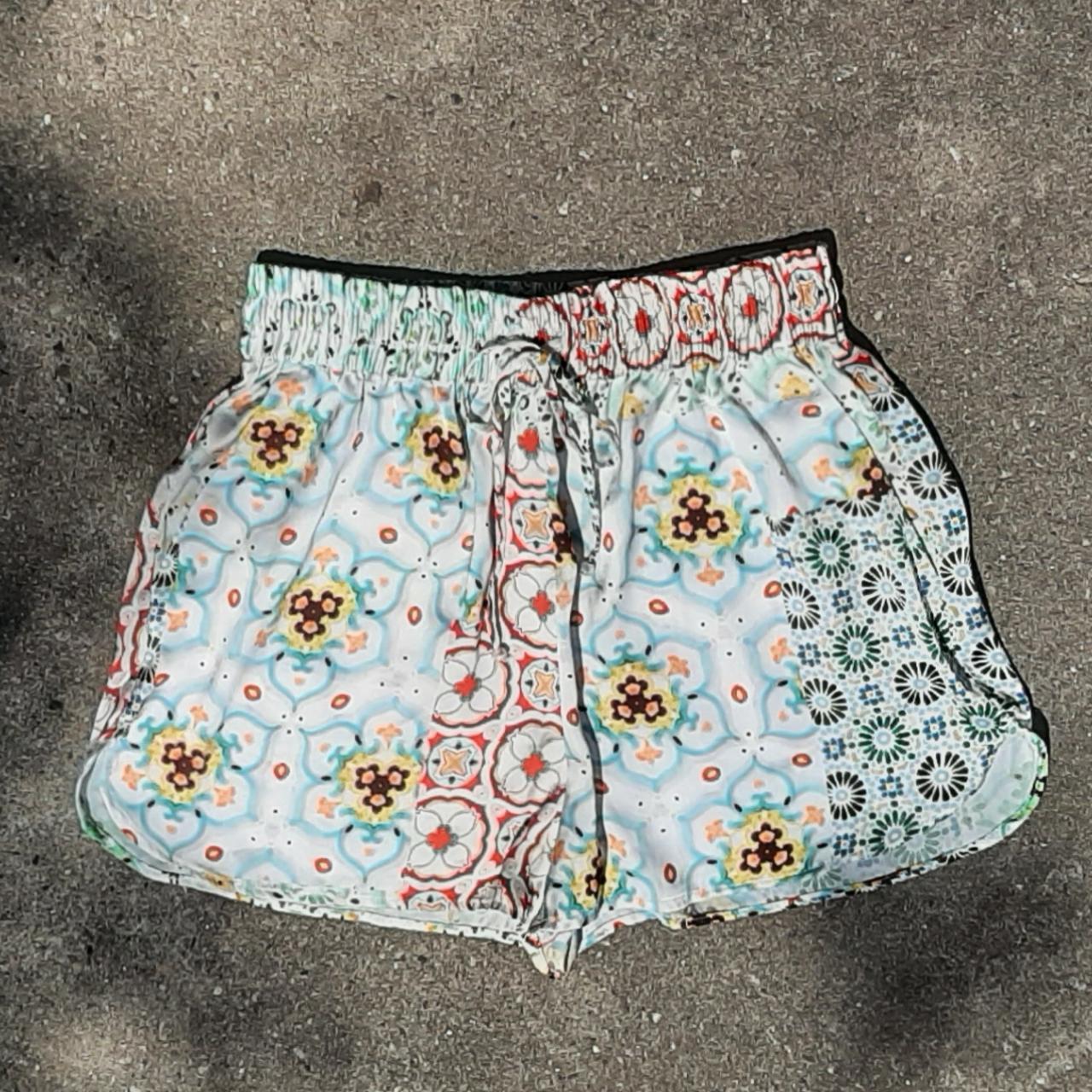 Zara Women's multi Shorts | Depop