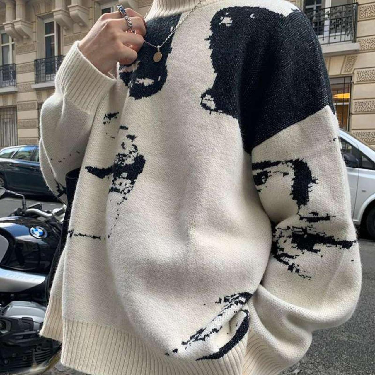 Women's White and Black Sweatshirt (3)