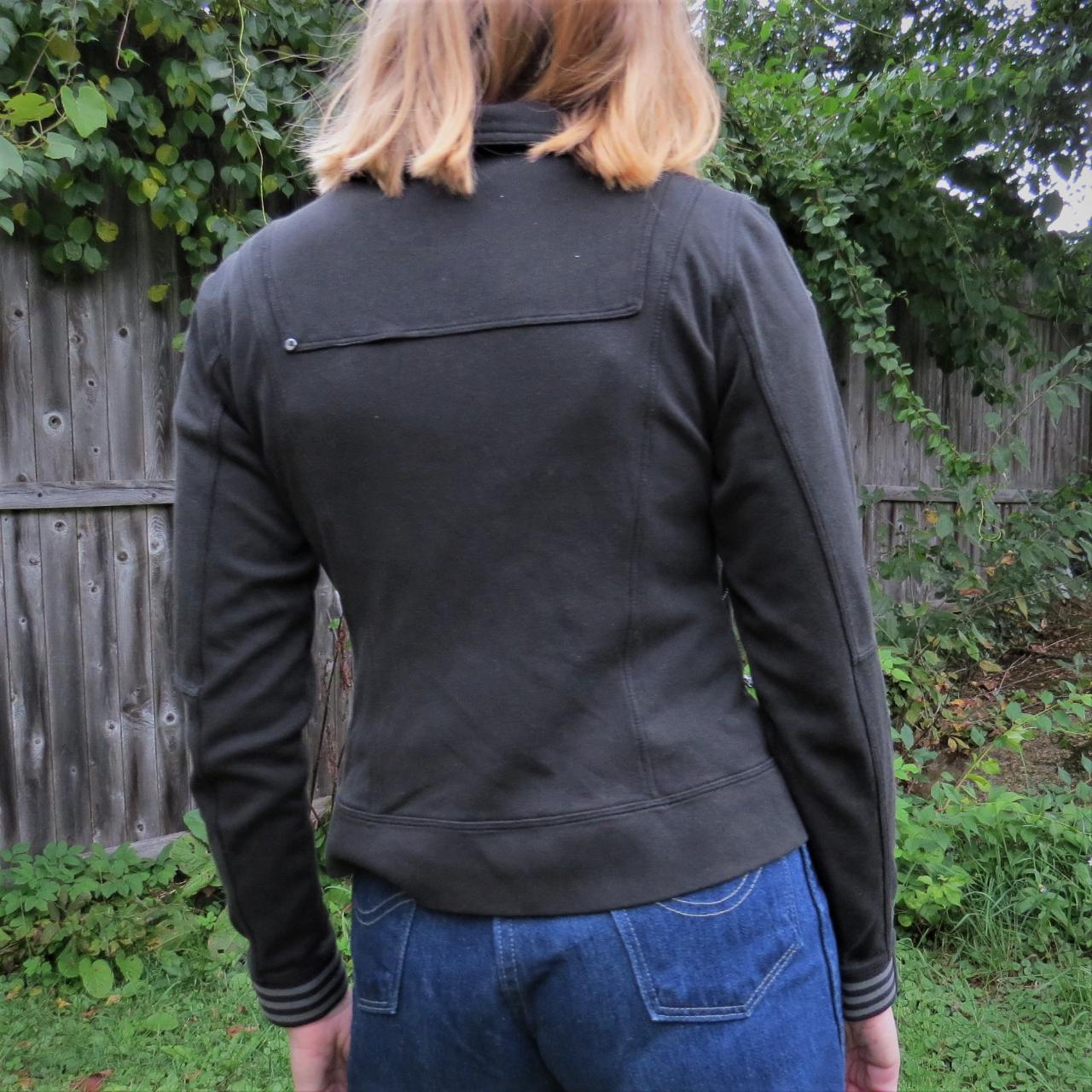 Women's Black Sweatshirt (3)