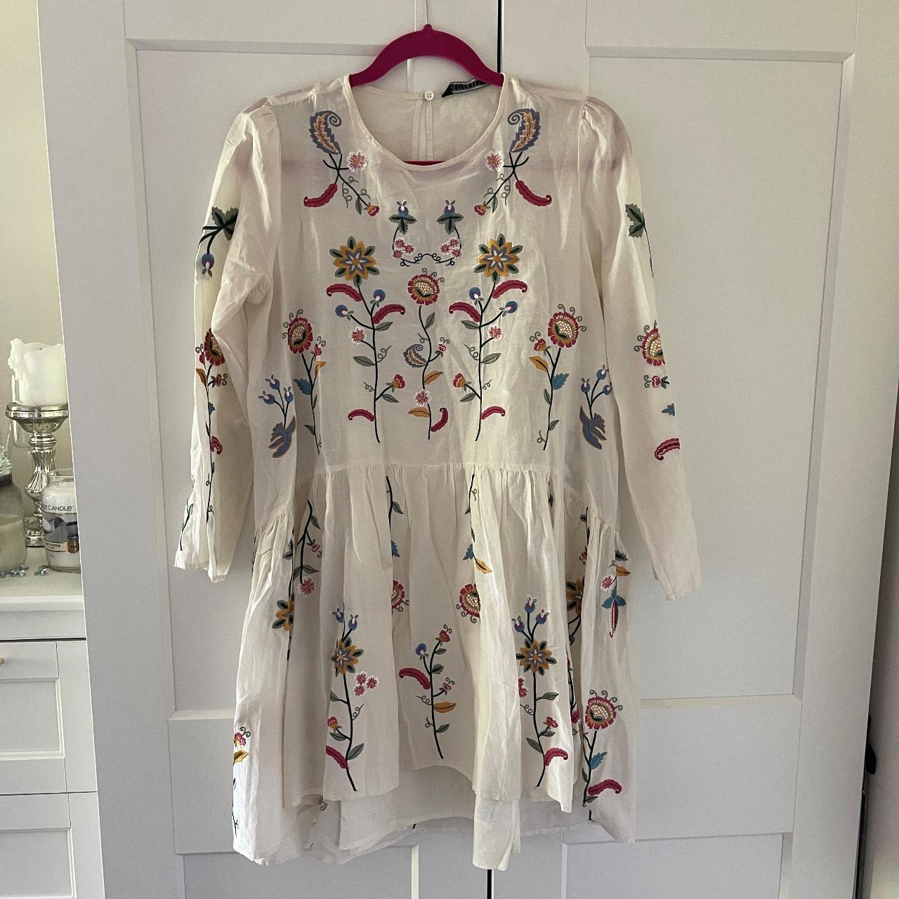 zara white floral embroidered - size S worn a few... - Depop