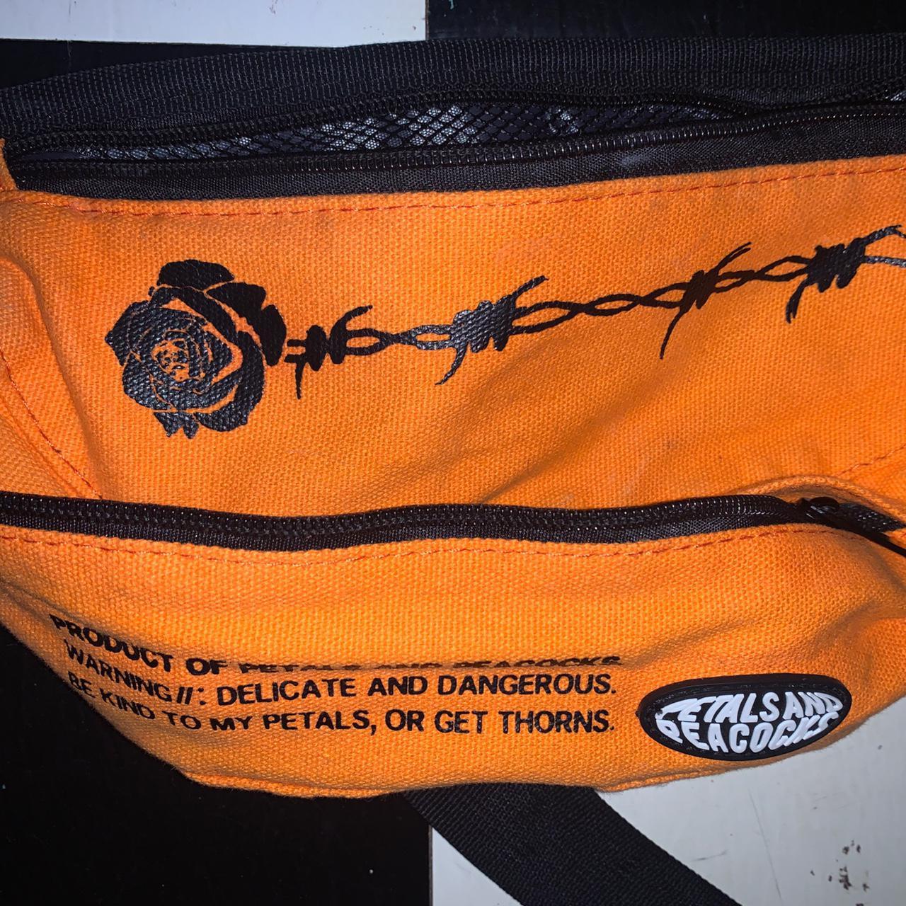 Petals and clearance peacocks fanny pack