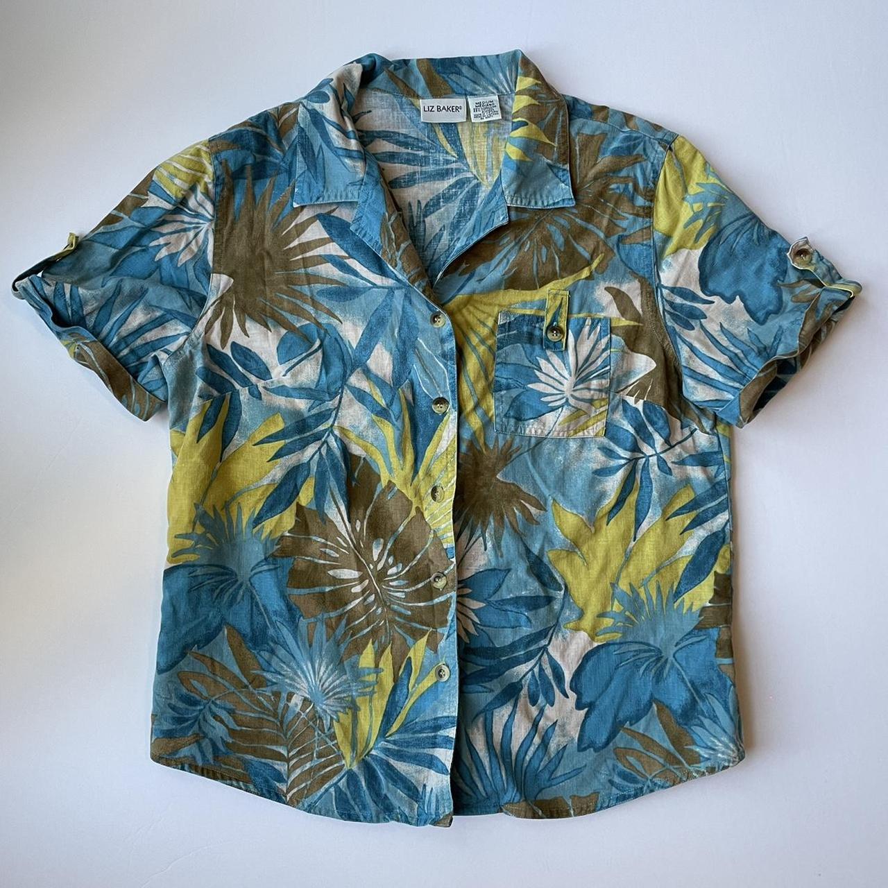 hawaiian style collared shirt! blue and green... - Depop