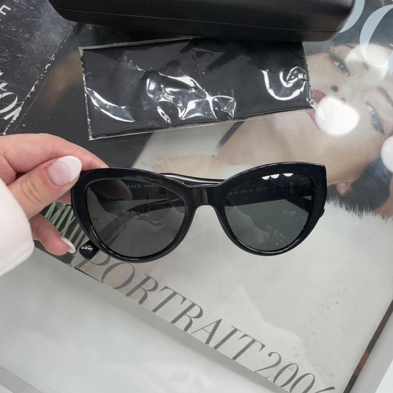 versace tribute glasses