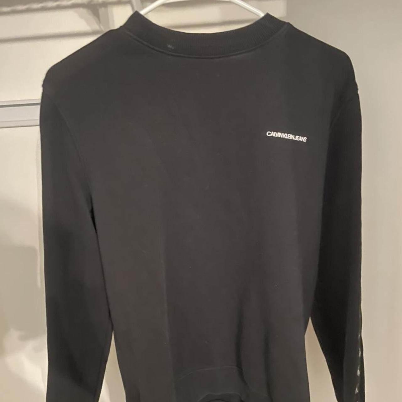 Calvin Klein mens medium sweater. Has a ck design... - Depop