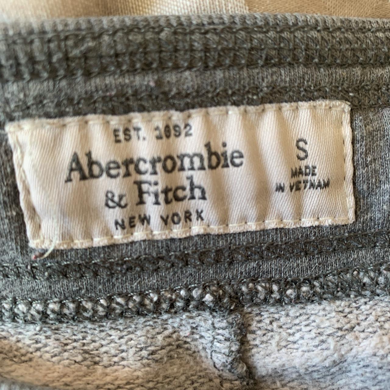 Abercrombie and Fitch shorts size small Great... - Depop