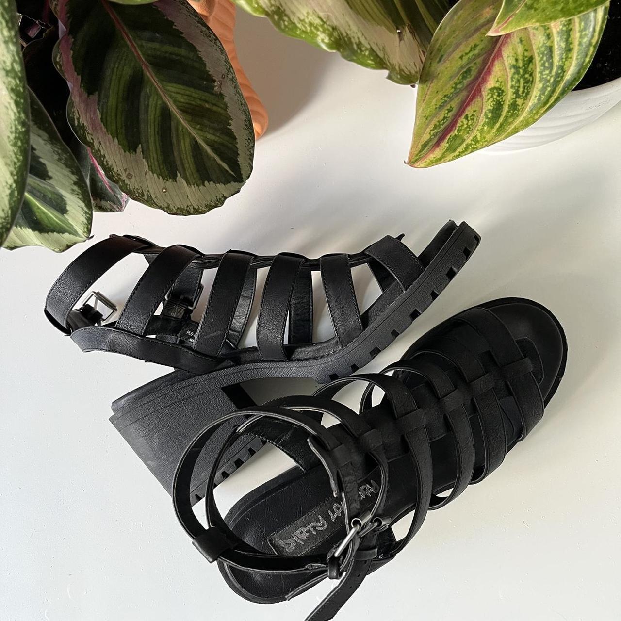 Product Image 4 - Caged block heel sandals with