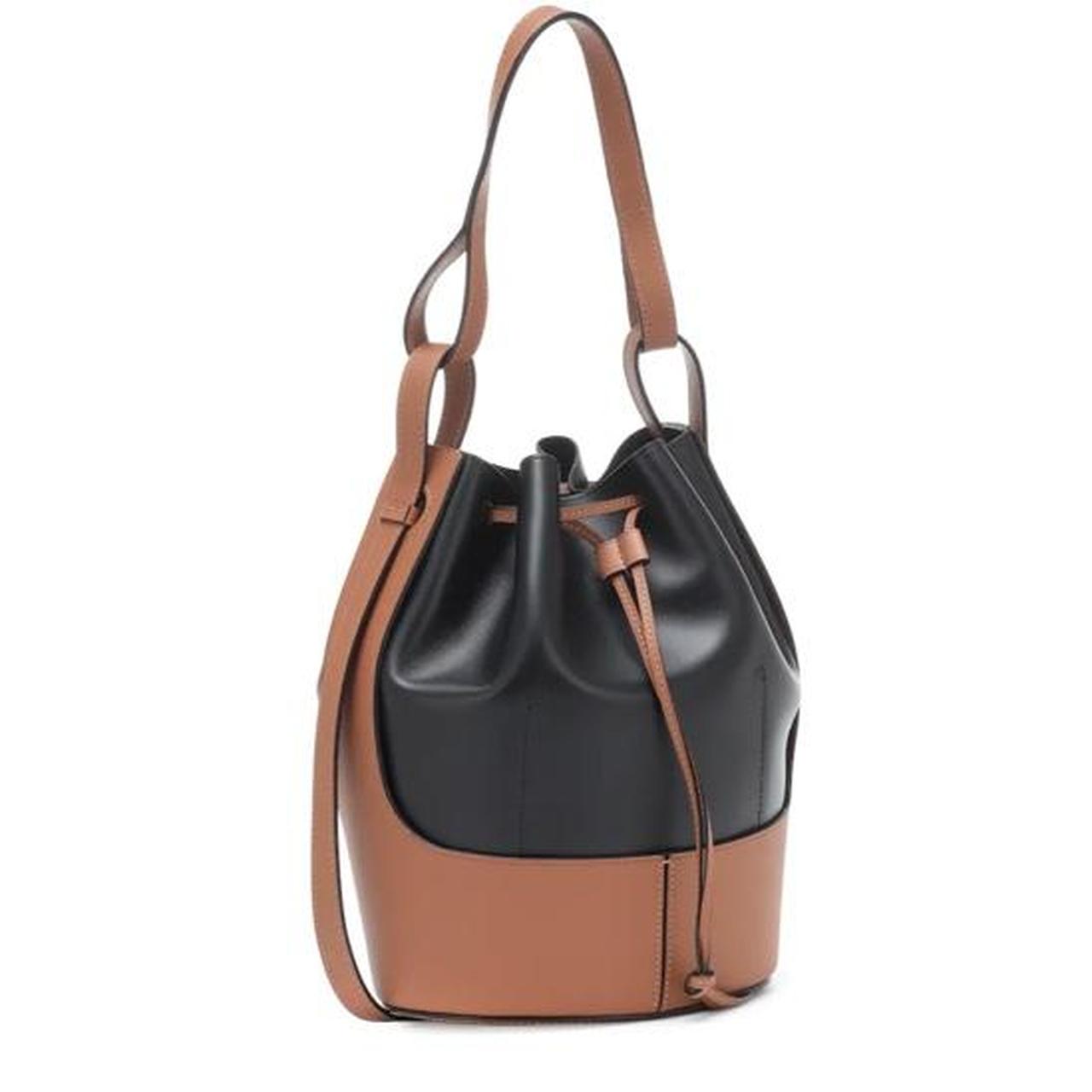 Balloon leather handbag Loewe Black in Leather - 35721675