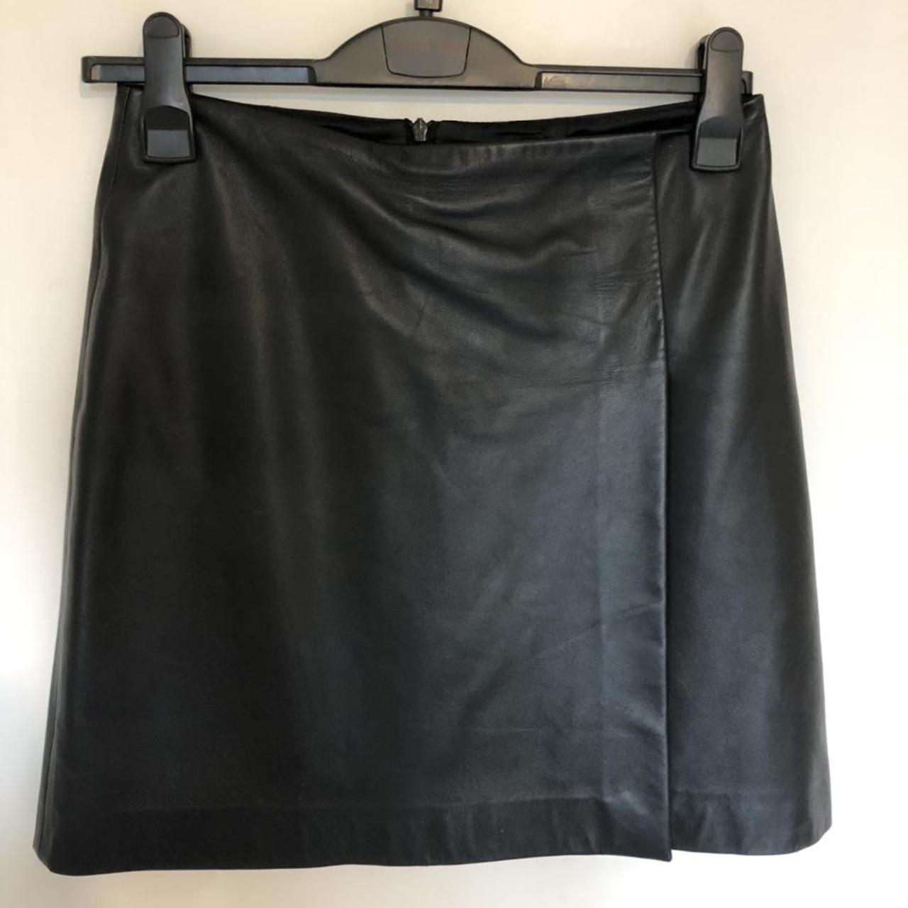 100 genuine leather mini skirt from Jigsaw with a