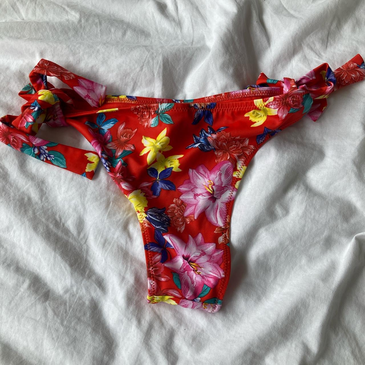 never been worn red Hawaiian hibiscus flower bikini... - Depop